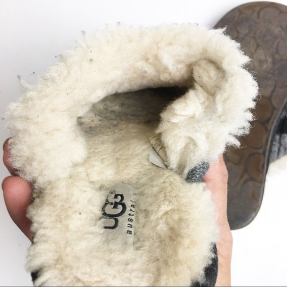 UGG Scuffette Sheepskin Gray/Black Stripe Slippers - Picture 4 of 6